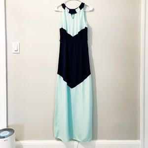 Halter neck, color block, maxi dress.